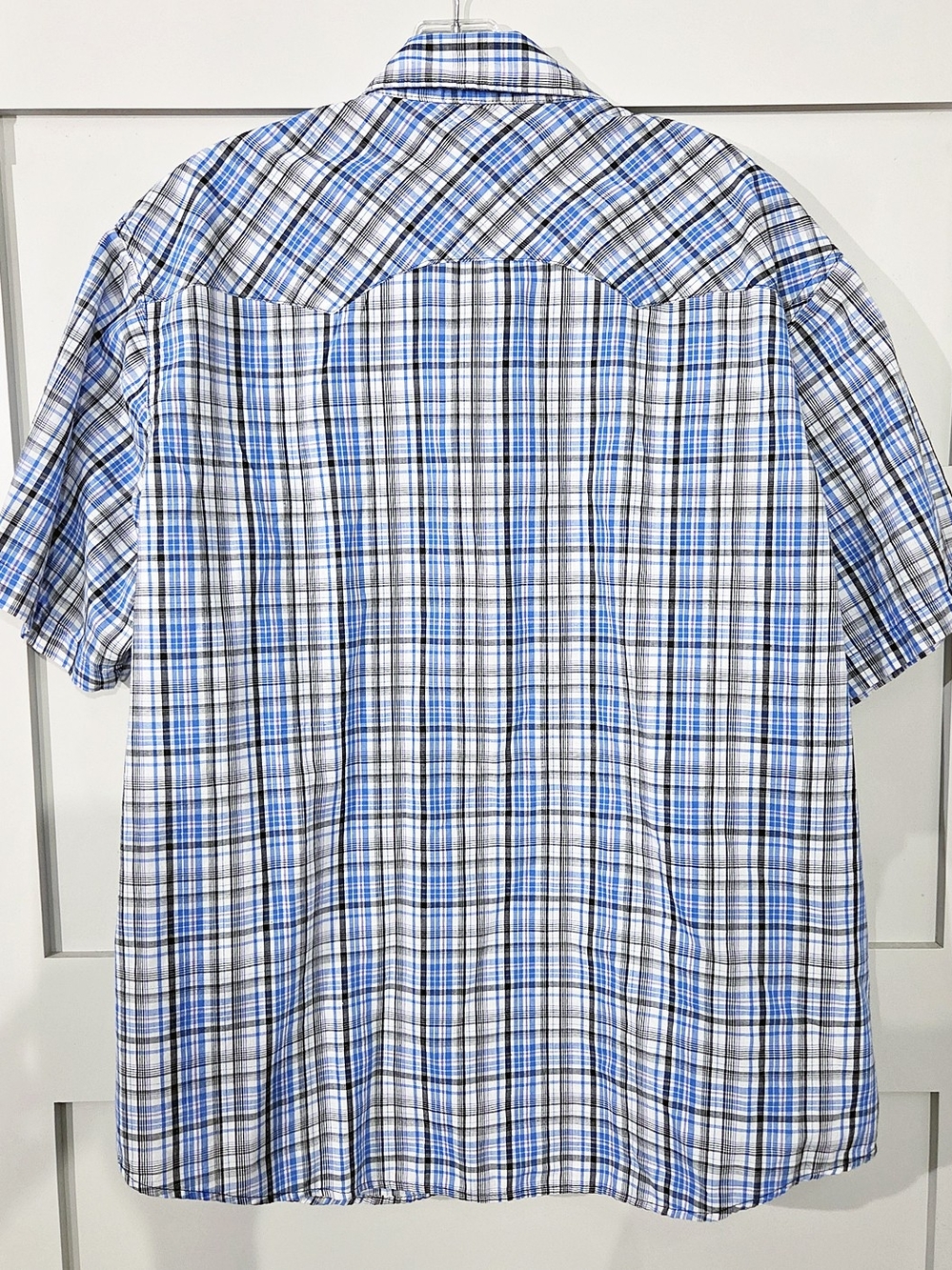 Wrangler Blue, White and Brown Plaid Short Sleeve Western Button-Down Shirt - Picture 3 of 3